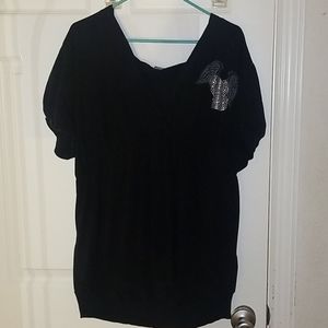 Black hoodie top with angel wings